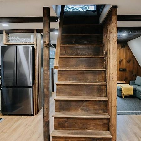 New! Cozy & Modern A-Frame In The Woods W/Hot Tub Villa Tamworth Eksteriør bilde