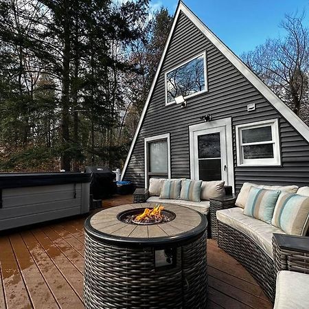 New! Cozy & Modern A-Frame In The Woods W/Hot Tub Villa Tamworth Eksteriør bilde