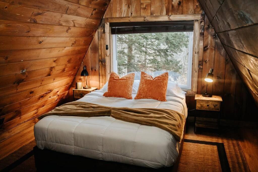 New! Cozy & Modern A-Frame In The Woods W/Hot Tub Villa Tamworth Eksteriør bilde