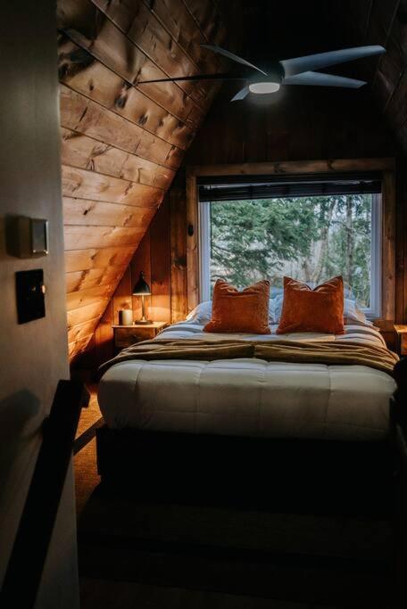 New! Cozy & Modern A-Frame In The Woods W/Hot Tub Villa Tamworth Eksteriør bilde